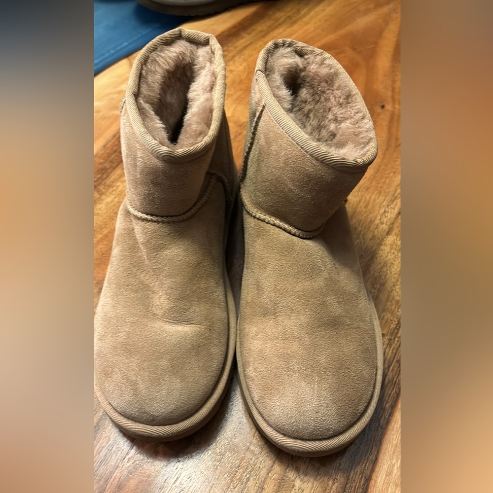 Never Worn Classic Mini Bailey - image 1